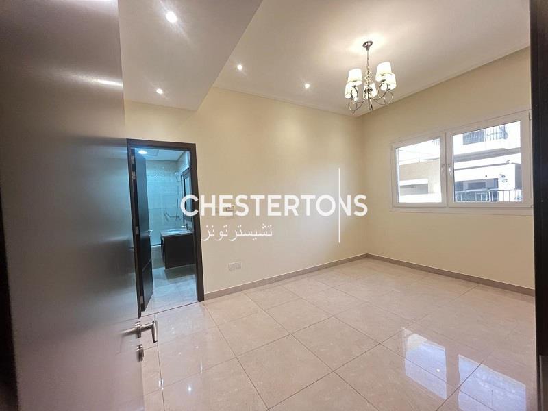Image of Compound - 5 Bedrooms - 6 Bathrooms for Rental in Jumeirah-Dubai-United Arab Emirates, Image 10