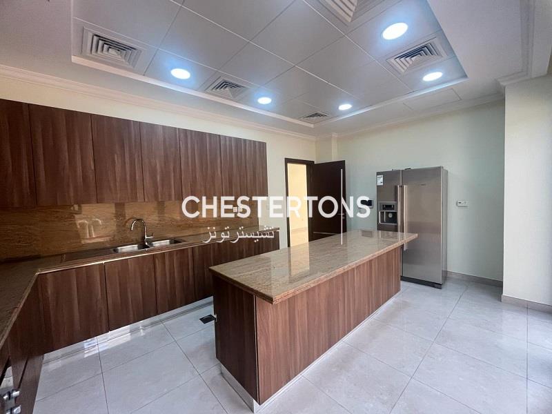 Image of Compound - 5 Bedrooms - 6 Bathrooms for Rental in Jumeirah-Dubai-United Arab Emirates, Image 15