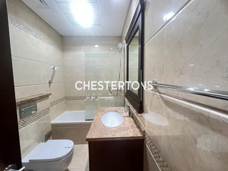 Image of Compound - 5 Bedrooms - 6 Bathrooms for Rental in Jumeirah-Dubai-United Arab Emirates, Image 20