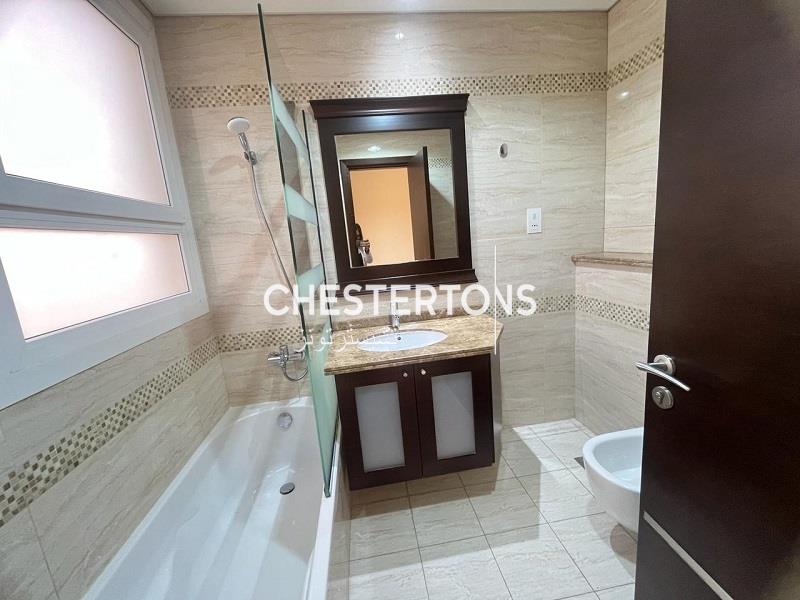 Image of Compound - 5 Bedrooms - 6 Bathrooms for Rental in Jumeirah-Dubai-United Arab Emirates, Image 21