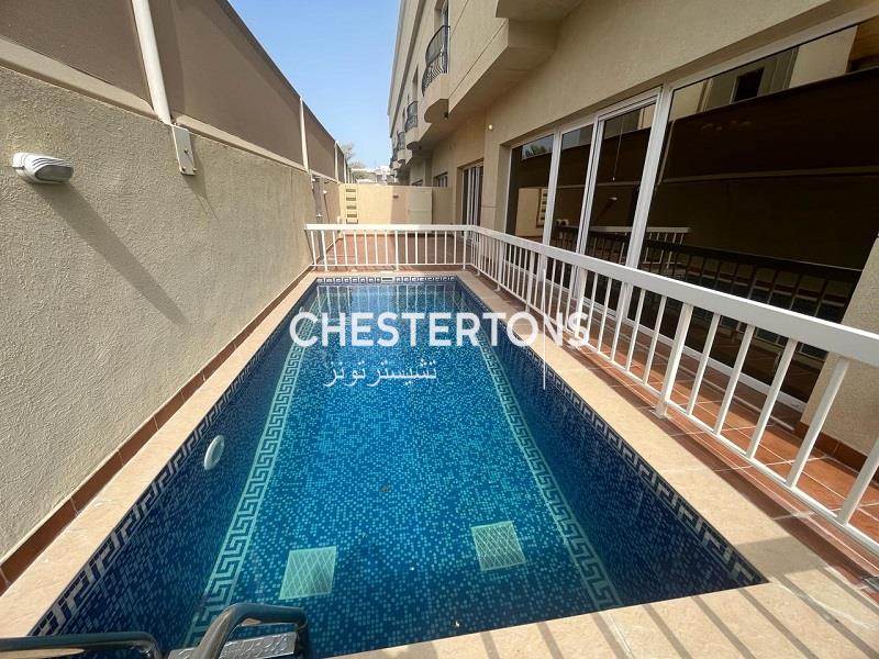 Image of Compound - 5 Bedrooms - 6 Bathrooms for Rental in Jumeirah-Dubai-United Arab Emirates, Image 24