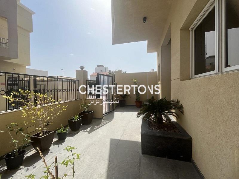 Image of Compound - 5 Bedrooms - 6 Bathrooms for Rental in Jumeirah-Dubai-United Arab Emirates, Image 25