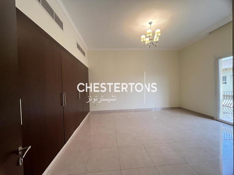 Image of Compound - 5 Bedrooms - 6 Bathrooms for Rental in Jumeirah-Dubai-United Arab Emirates, Image 7