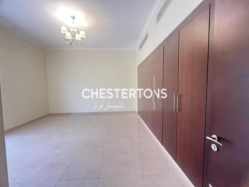 Image of Compound - 5 Bedrooms - 6 Bathrooms for Rental in Jumeirah-Dubai-United Arab Emirates, Image 8