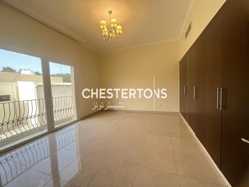 Image of Compound - 5 Bedrooms - 6 Bathrooms for Rental in Jumeirah-Dubai-United Arab Emirates, Image 9