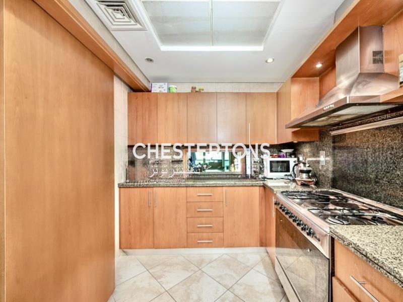 Image of Apartment - 2 Bedrooms - 3 Bathrooms for Rental in Jumeirah Beach Residence-Dubai-United Arab Emirates, Image 11