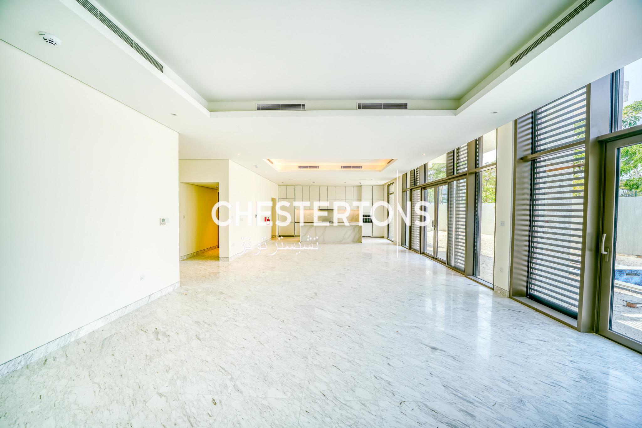 Image of Villa - 5 Bedrooms - 6 Bathrooms for Rental in Mohammed Bin Rashid City-Dubai-United Arab Emirates, Image 2