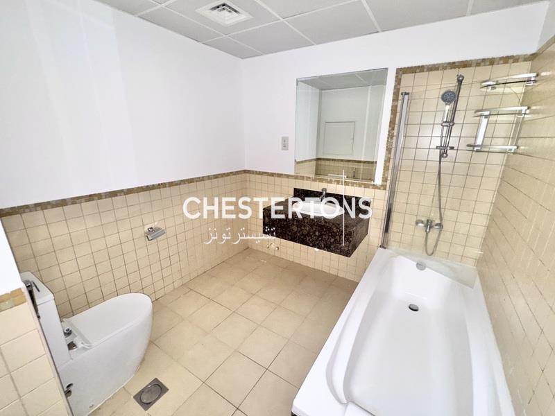 Image of Apartment - 3 Bedrooms - 4 Bathrooms for Rental in Jumeirah Beach Residence-Dubai-United Arab Emirates, Image 37