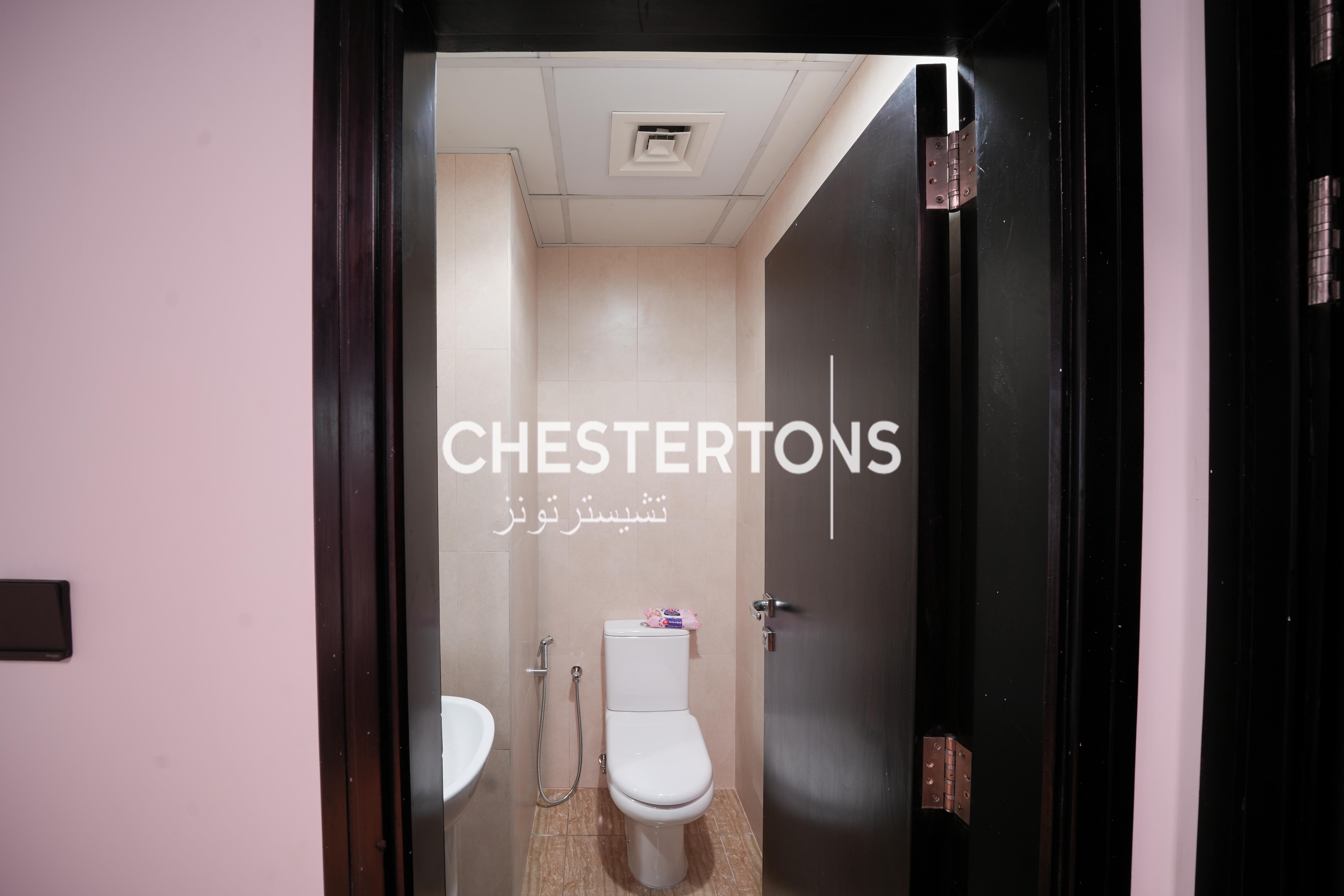 Image of Office - 1 Bathrooms for Sale in Jumeirah Lake Towers-Dubai-United Arab Emirates, Image 11