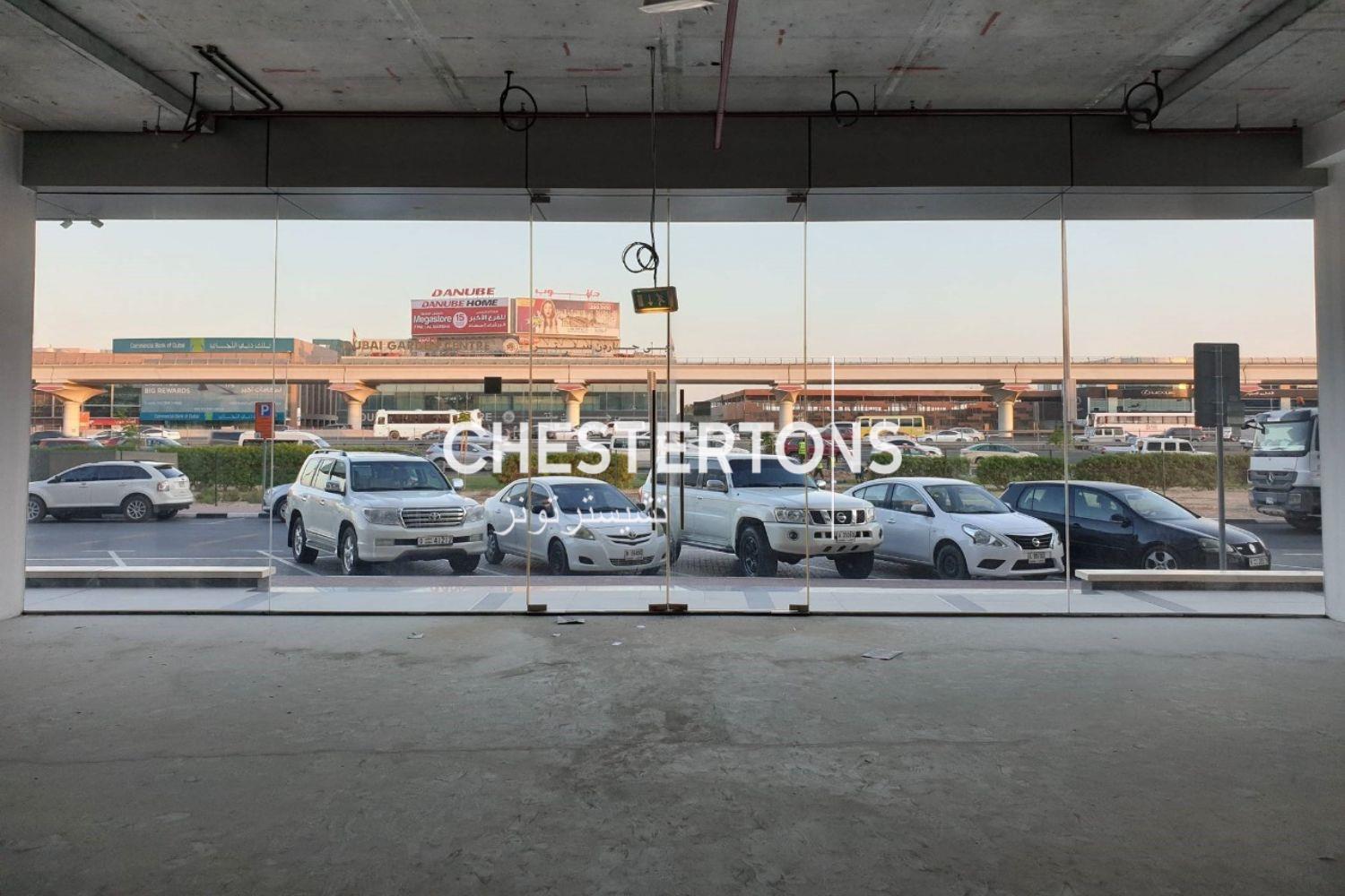 Image of Showroom - 2 Bathrooms for Rental in Sheikh Zayed Road-Dubai-United Arab Emirates, Image 4