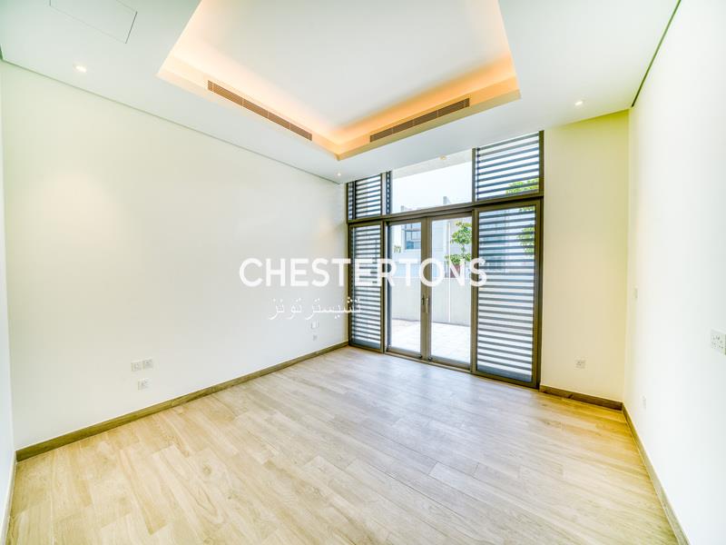 Image of Villa - 5 Bedrooms - 7 Bathrooms for Rental in Mohammed Bin Rashid City-Dubai-United Arab Emirates, Image 3