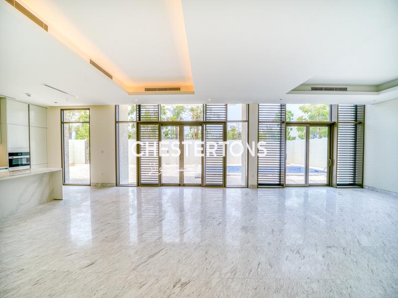 Image of Villa - 5 Bedrooms - 7 Bathrooms for Rental in Mohammed Bin Rashid City-Dubai-United Arab Emirates, Image 2