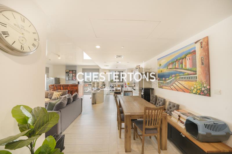 Image of Apartment - 2 Bedrooms - 3 Bathrooms for Sale in Mohammed Bin Rashid City-Dubai-United Arab Emirates, Image 5