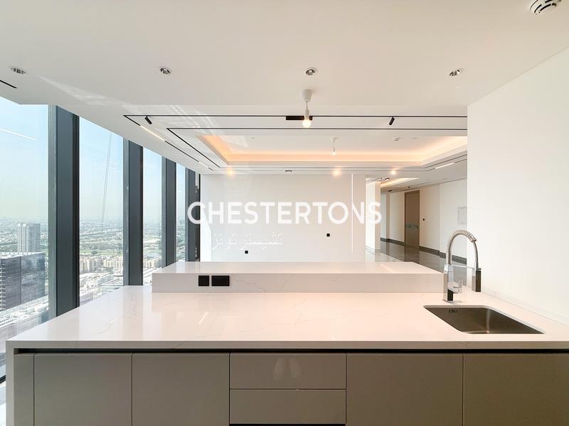 Image of Apartment - 4 Bedrooms - 6 Bathrooms for Rental in Dubai Internet City-Dubai-United Arab Emirates, Image 18